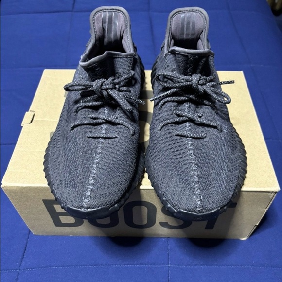 adidas gazelle silver green womens Adidas Yeezy Boost 350 V2 CMPCT 'Slate Carbon' Grade-School  DTLR